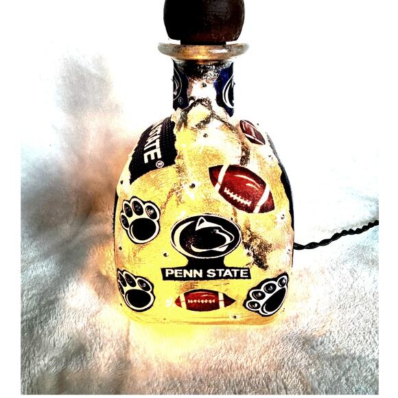 PENN STATE Designer Liquor Style Glass Bottle w/ Lights *Unique Gift Idea - Picture 7 of 9